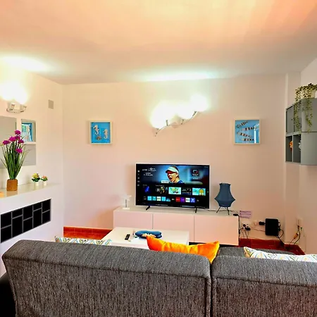 Apartment Lidia 1 Apartment, 1st Line Beach, 1 Bedroom 1bath *
